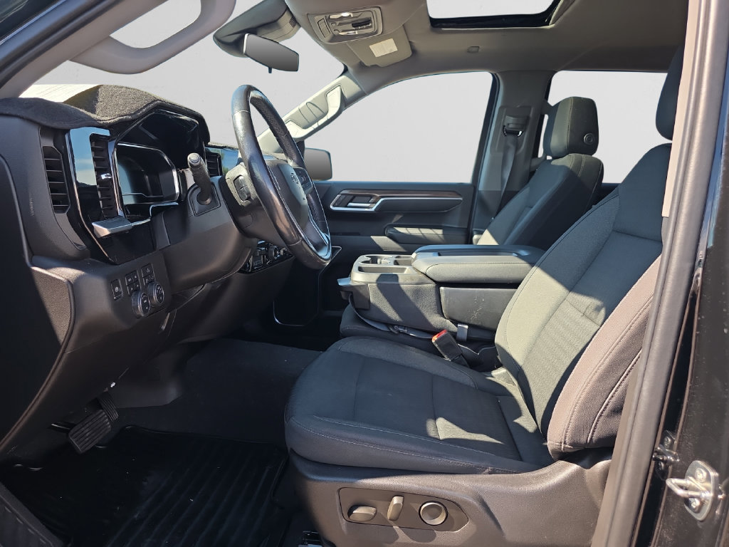 Used 2022 Chevrolet Silverado 1500 RST w/ Z71 Off-Road Package AWD/4WD image 10
