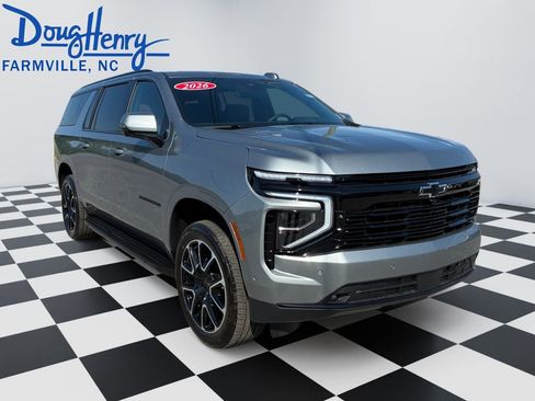 New 2026 Chevrolet Suburban RST w/ Advanced Technology Package AWD/4WD image 7