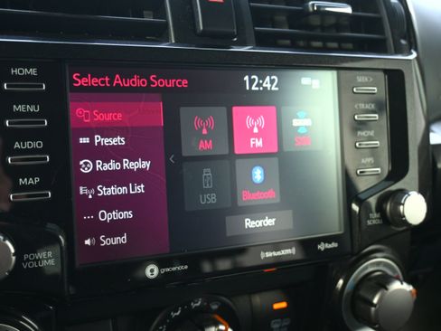 Used 2021 Toyota 4Runner Venture w/ Moonroof Package image 32