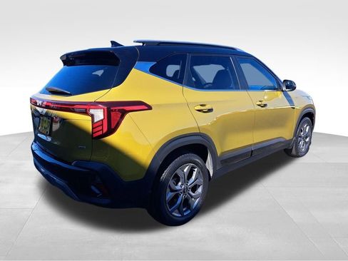 Used 2024 Kia Seltos S AWD/4WD image 6
