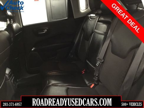 Used 2018 Jeep Compass Latitude AWD/4WD image 28