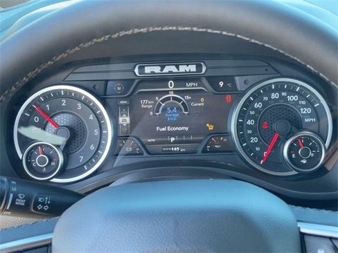 New 2026 RAM 1500 4x4 Crew Cab image 16