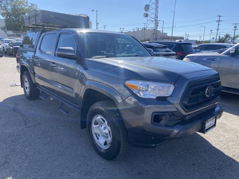 Used 2021 Toyota Tacoma SR AWD/4WD image 29