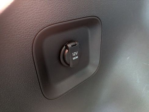 Used 2023 Kia Sportage LX image 11