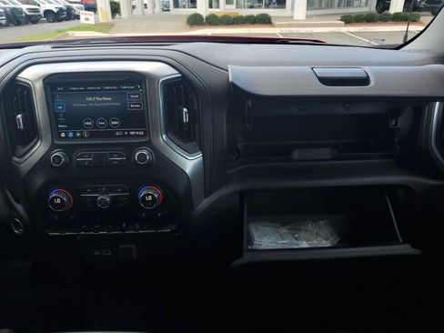 Used 2019 Chevrolet Silverado 1500 LT w/ All-Star Edition AWD/4WD image 19