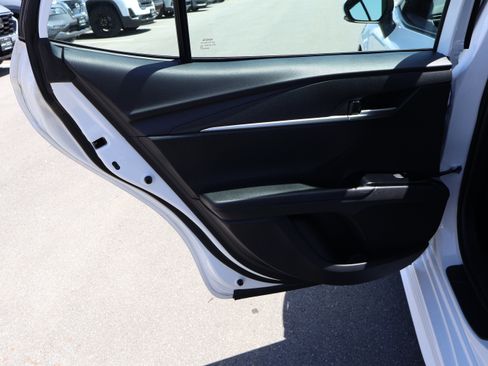 Used 2025 Toyota Camry SE FWD image 18