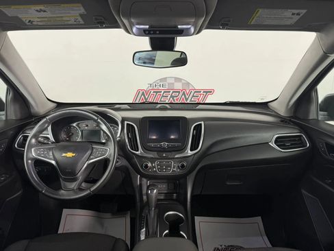 Used 2020 Chevrolet Equinox LT w/ Driver Convenience Package image 11