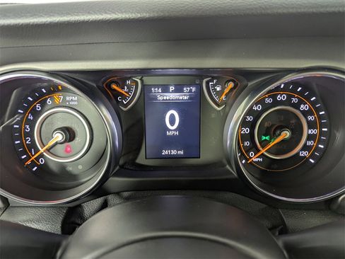 Used 2021 Jeep Gladiator Sport image 38