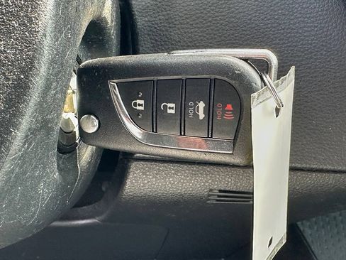 Used 2024 Toyota Corolla LE FWD image 27