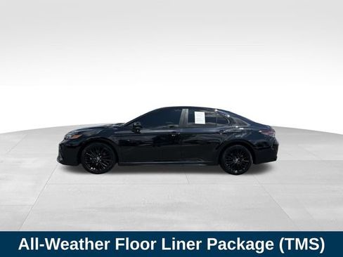Used 2021 Toyota Camry SE w/ Convenience Package FWD image 2