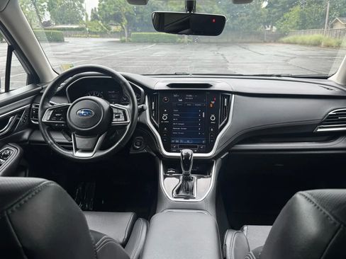 Used 2022 Subaru Outback Limited XT image 3