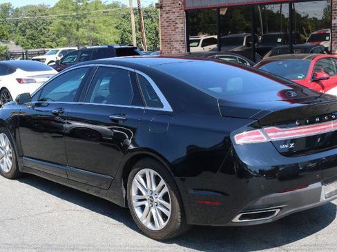 Used 2016 Lincoln MKZ w/ Equipment Group 300A Reserve FWD image 5