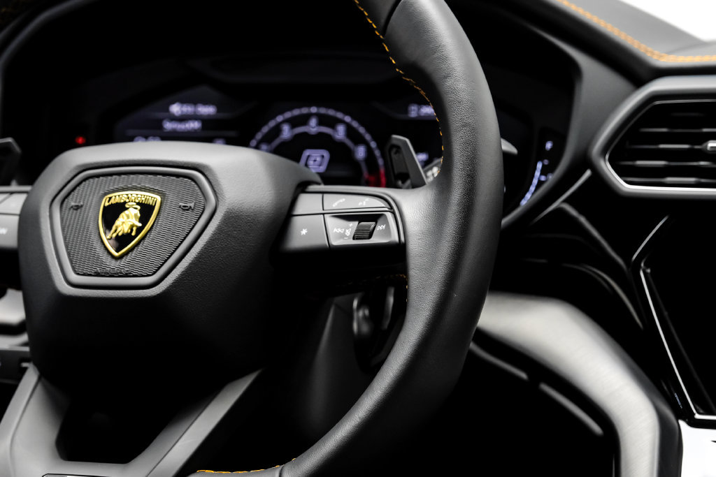 Used 2024 Lamborghini Urus S AWD/4WD image 19