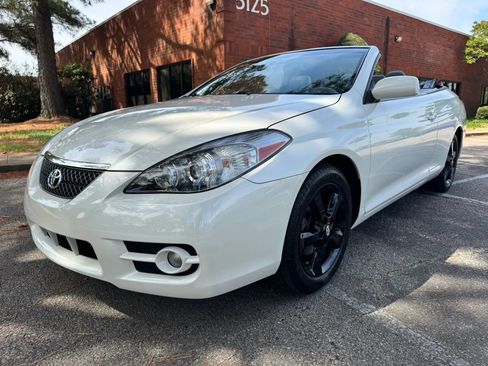 Used 2008 Toyota Solara SE image 2