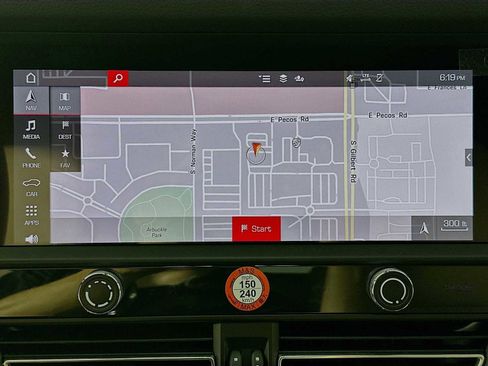 Certified 2025 Porsche Macan image 19