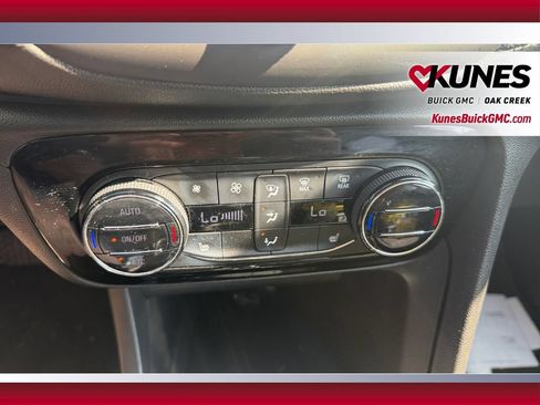 Used 2020 Buick Encore GX Select FWD image 28