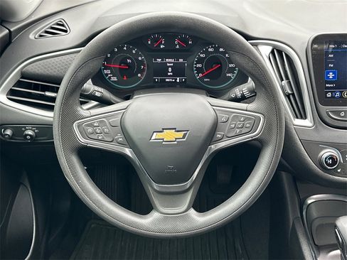 Used 2023 Chevrolet Malibu LT image 24