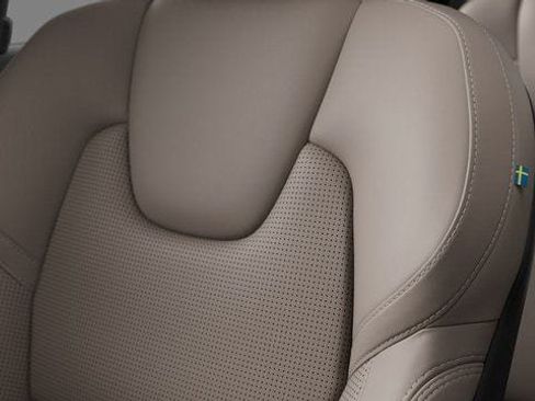 New 2026 Volvo XC90 B6 Ultra w/ Protection Package AWD/4WD image 10