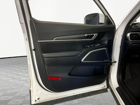 Used 2024 Kia Telluride LX FWD image 20