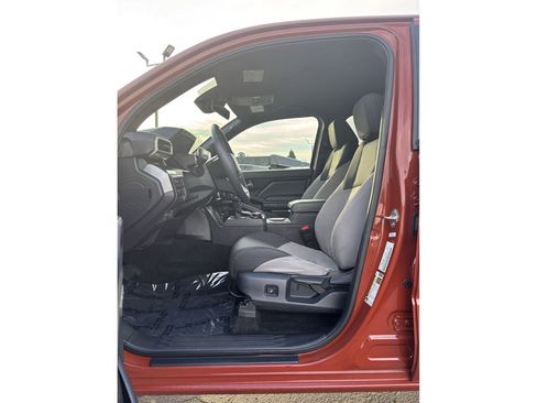 Used 2025 Toyota Tacoma TRD Off-Road image 20