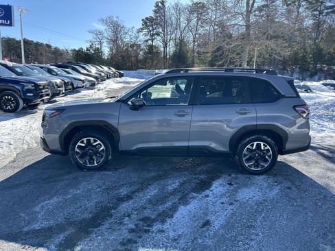 Certified 2025 Subaru Forester Premium image 6