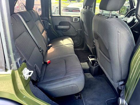 Used 2020 Jeep Wrangler Unlimited Sport image 16