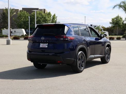 New 2026 Nissan Rogue SV image 4