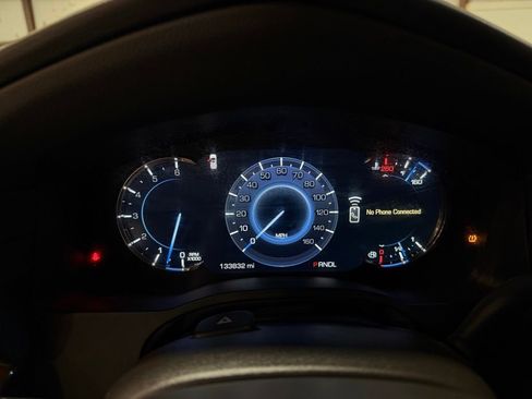 Used 2017 Cadillac Escalade ESV Luxury image 15