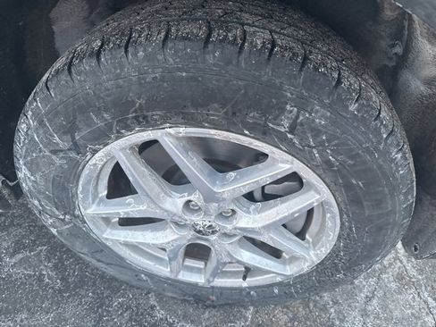 Used 2023 Ford Edge SEL w/ Convenience Package image 4