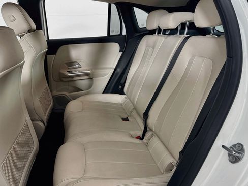 Certified 2022 Mercedes-Benz GLA 250 image 7