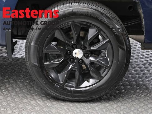Used 2023 Chevrolet Silverado 1500 Custom RWD image 8