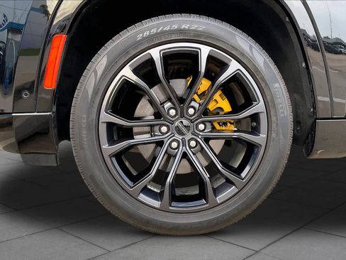 Used 2023 Jeep Grand Wagoneer Series II w/ Quick Order Packagew 28T image 11