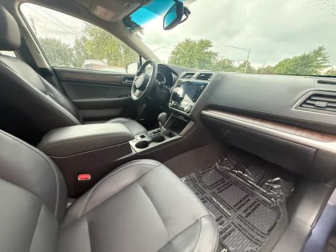 Used 2018 Subaru Outback 2.5i Limited w/ Popular Package #2 AWD/4WD image 13