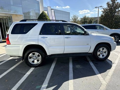 Used 2006 Toyota 4Runner SR5 image 2