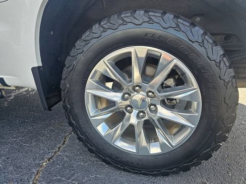 Used 2019 Chevrolet Silverado 1500 LTZ w/ LTZ Plus Package AWD/4WD image 13