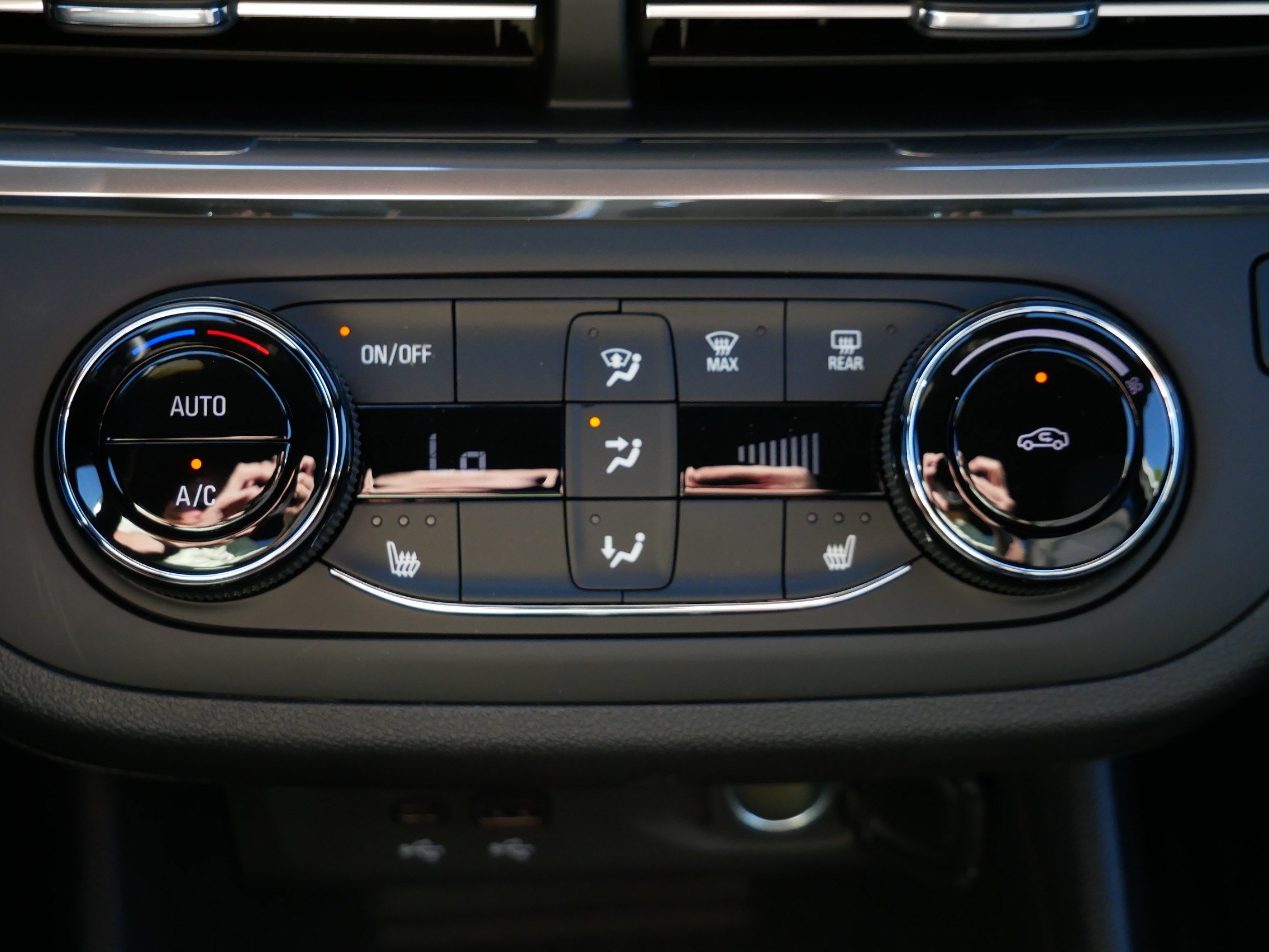 New 2026 Buick Envista Sport Touring w/ Convenience I Package FWD image 8