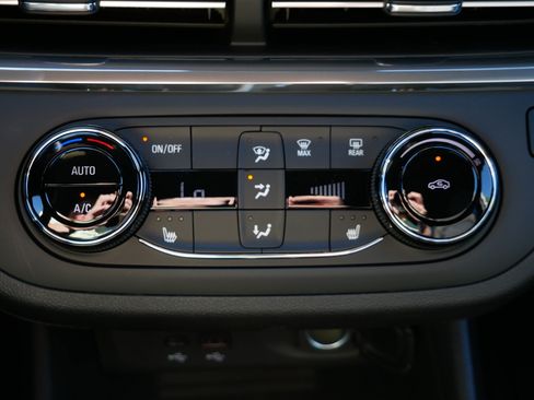 New 2026 Buick Envista Preferred FWD image 8
