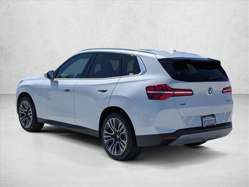 Used 2025 BMW X3 xDrive30i w/ Premium Package image 8