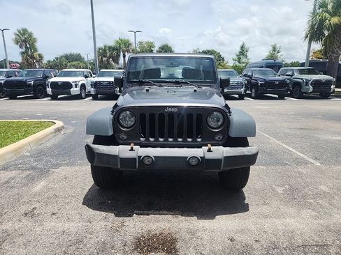 Used 2017 Jeep Wrangler Unlimited Sport w/ Quick Order Package 23S AWD/4WD image 6