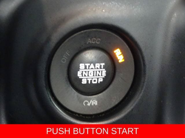 Used 2022 Jeep Gladiator Sport AWD/4WD image 9