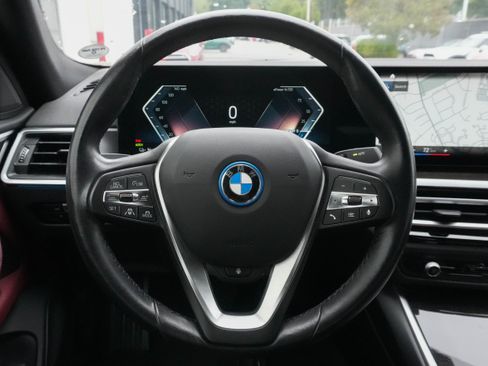 Used 2023 BMW i4 eDrive35 RWD image 13
