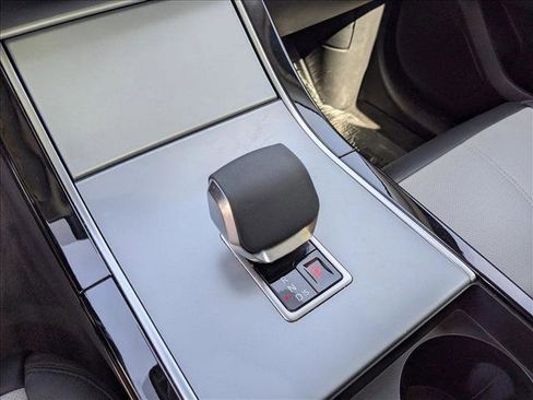 Used 2025 Land Rover Range Rover Velar S image 12