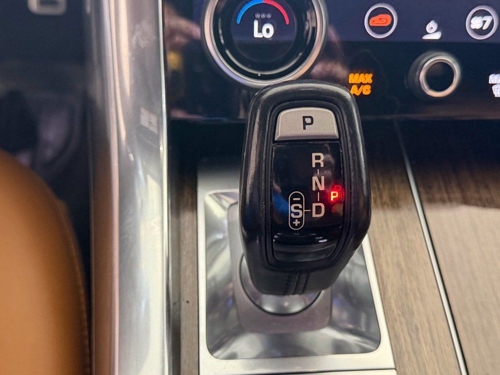 Used 2018 Land Rover Range Rover Sport Supercharged AWD/4WD image 8