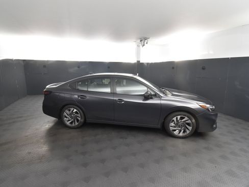 Used 2025 Subaru Legacy Limited image 4