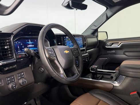 Used 2024 Chevrolet Silverado 1500 High Country w/ High Country Premium Package image 27