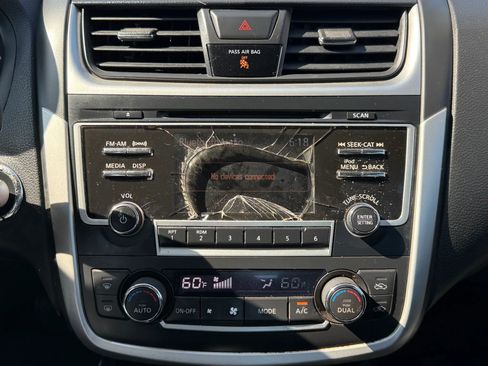 Used 2017 Nissan Altima 2.5 SV FWD image 26