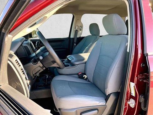 Used 2018 RAM 2500 Tradesman w/ Chrome Appearance Group image 24