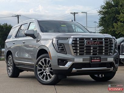 New 2026 GMC Yukon Denali w/ Sun & Power Step Package