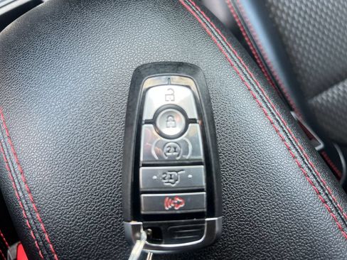 Used 2024 Ford Escape ST-Line w/ Tech Pack #1 AWD/4WD image 18