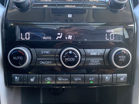 Used 2022 Subaru Ascent Touring image 29